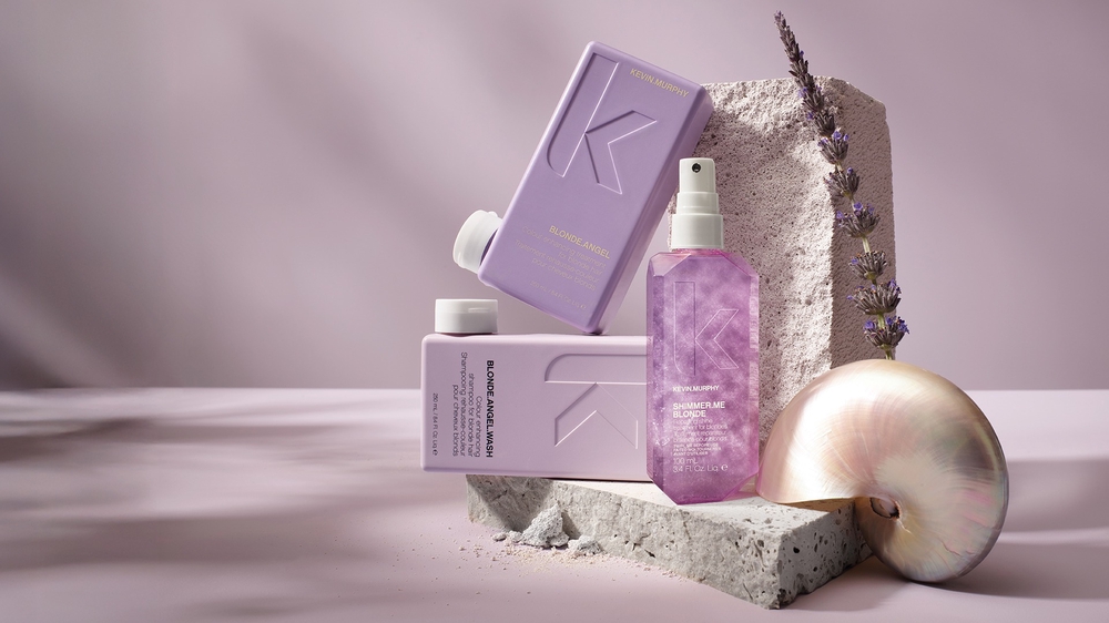 FY26-HOLIDAY-2025-BLONDE-RGB-L-ALT-LOW-RES