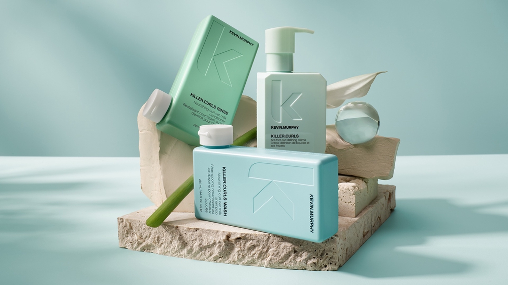 FY26-HOLIDAY-2025-CURL-RGB-L-01-LOW-RES